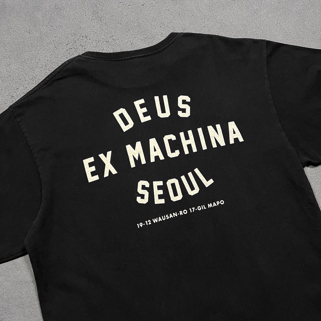 데우스 서울 블랙 롱 슬리브 상품이미지1