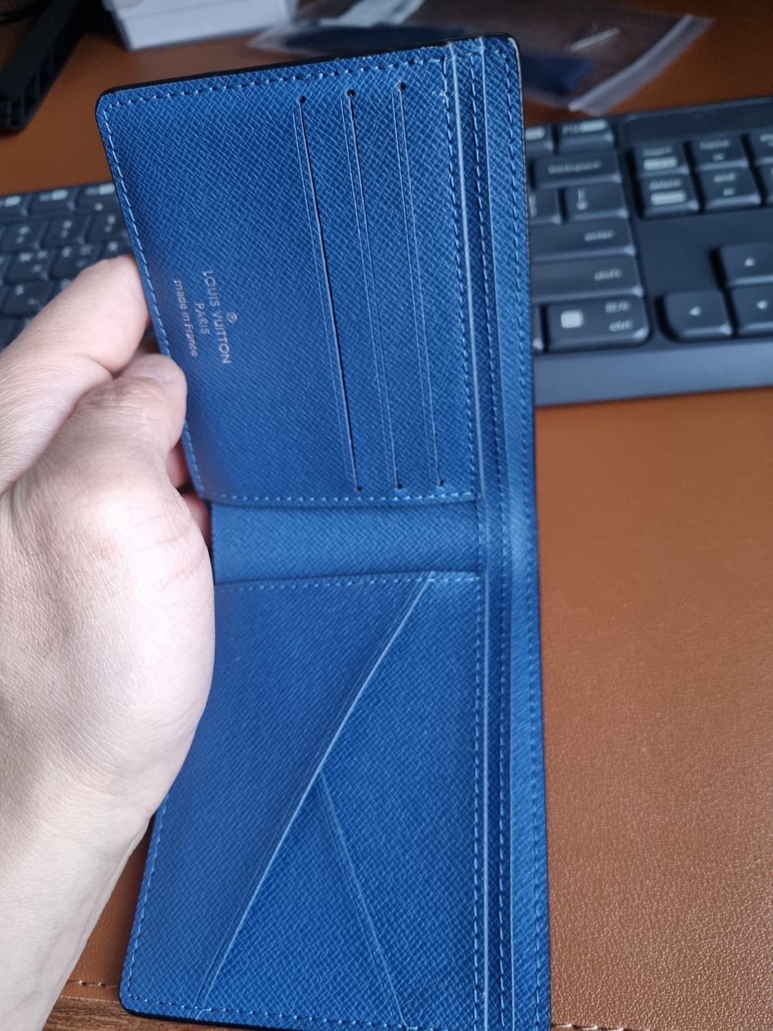 루이비통  반지갑 타이가 상품이미지8