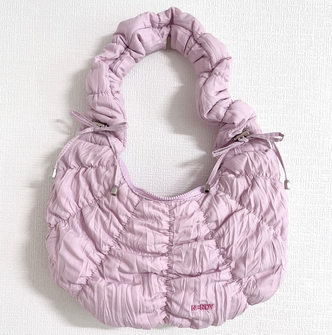 미니 플리츠 리본 호보백 베이비핑크 상품이미지1