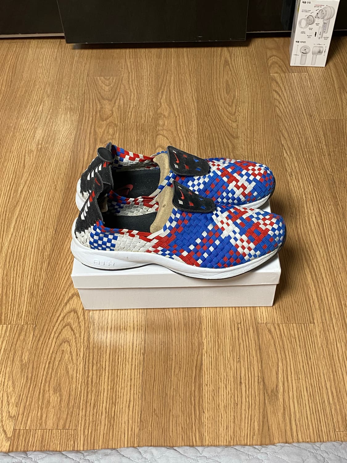 나이키 에어 우븐 블랙 러쉬 레드 상품이미지3