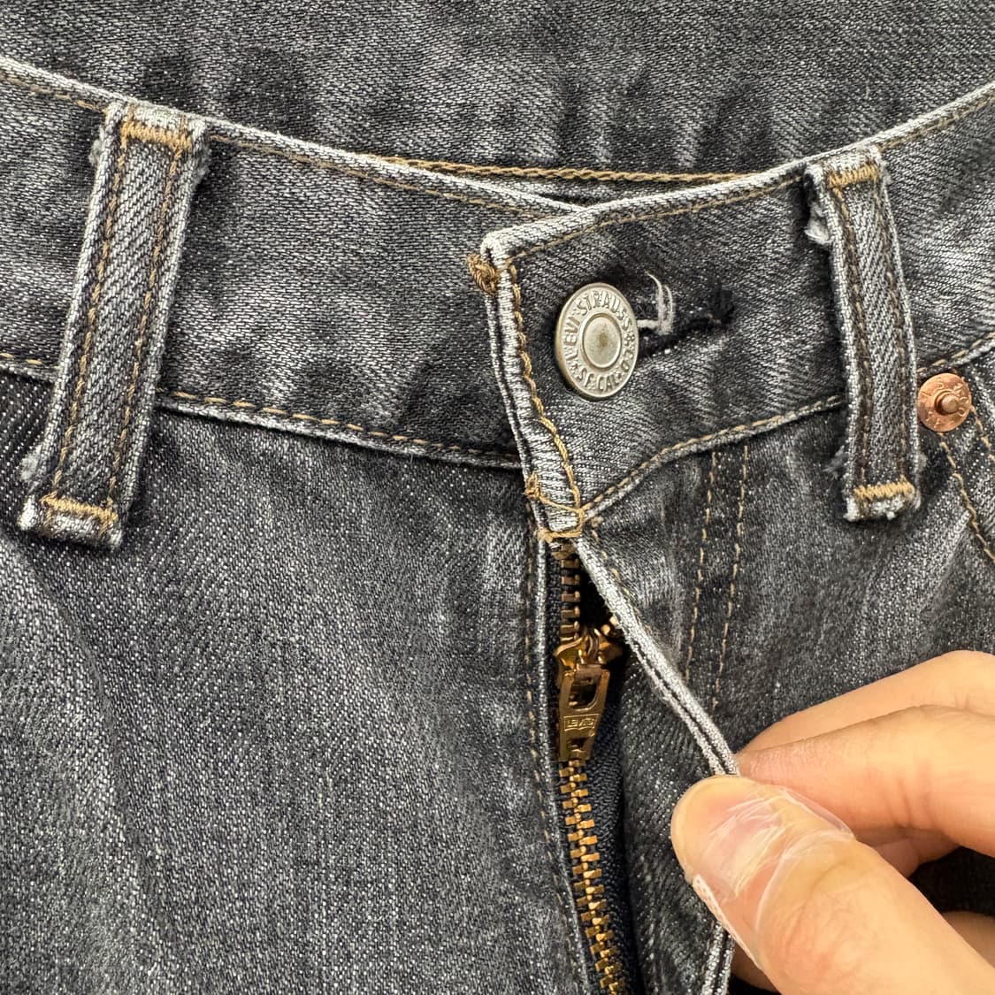 리바이스w502 블랙 데님 청바지 허리31 상품이미지3