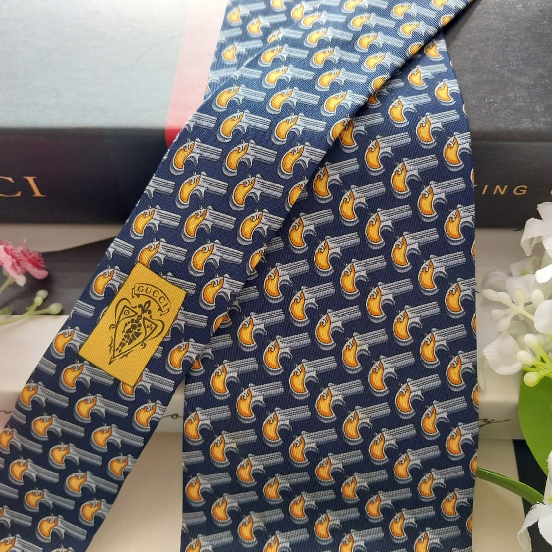 GUCCI 구찌 실크 네이비 권총 모티브 넥타이 9.5cm A+등급 K1 상품이미지5