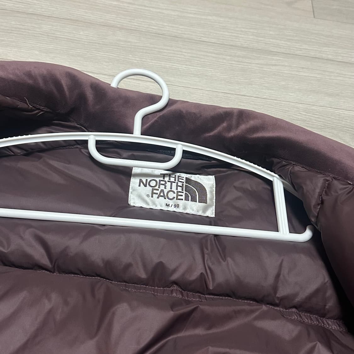 노스페이스 눕시 패딩 브라운 M 상품이미지3