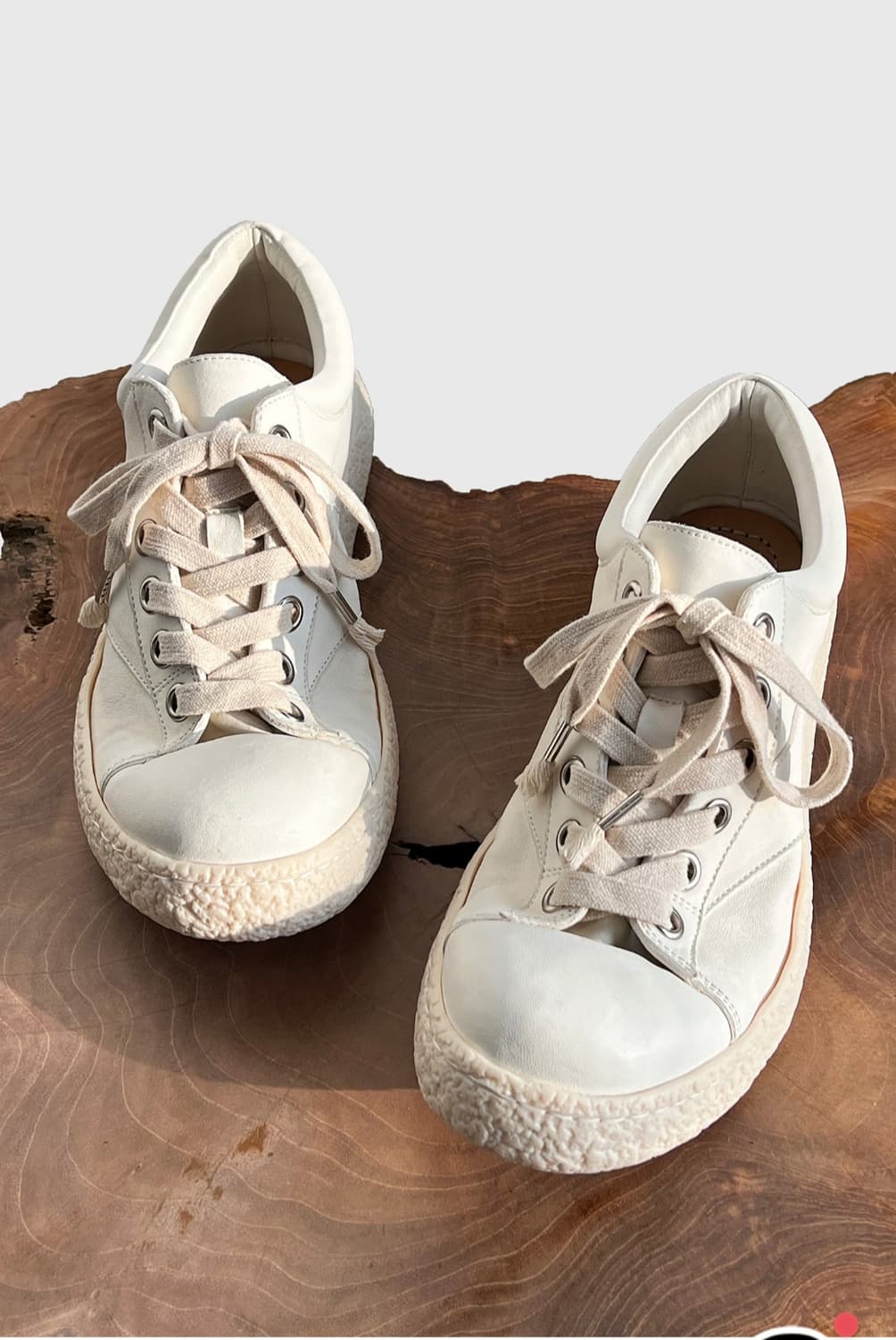 골멧 이모셔널 스니커즈 팝니다 (43사이즈) 상품이미지1