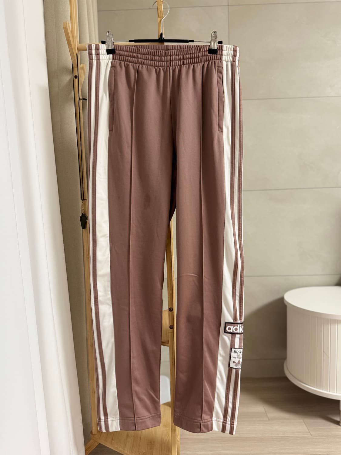제니바지 아디다스 아디브레이크 핑크 트랙팬츠 상품이미지1