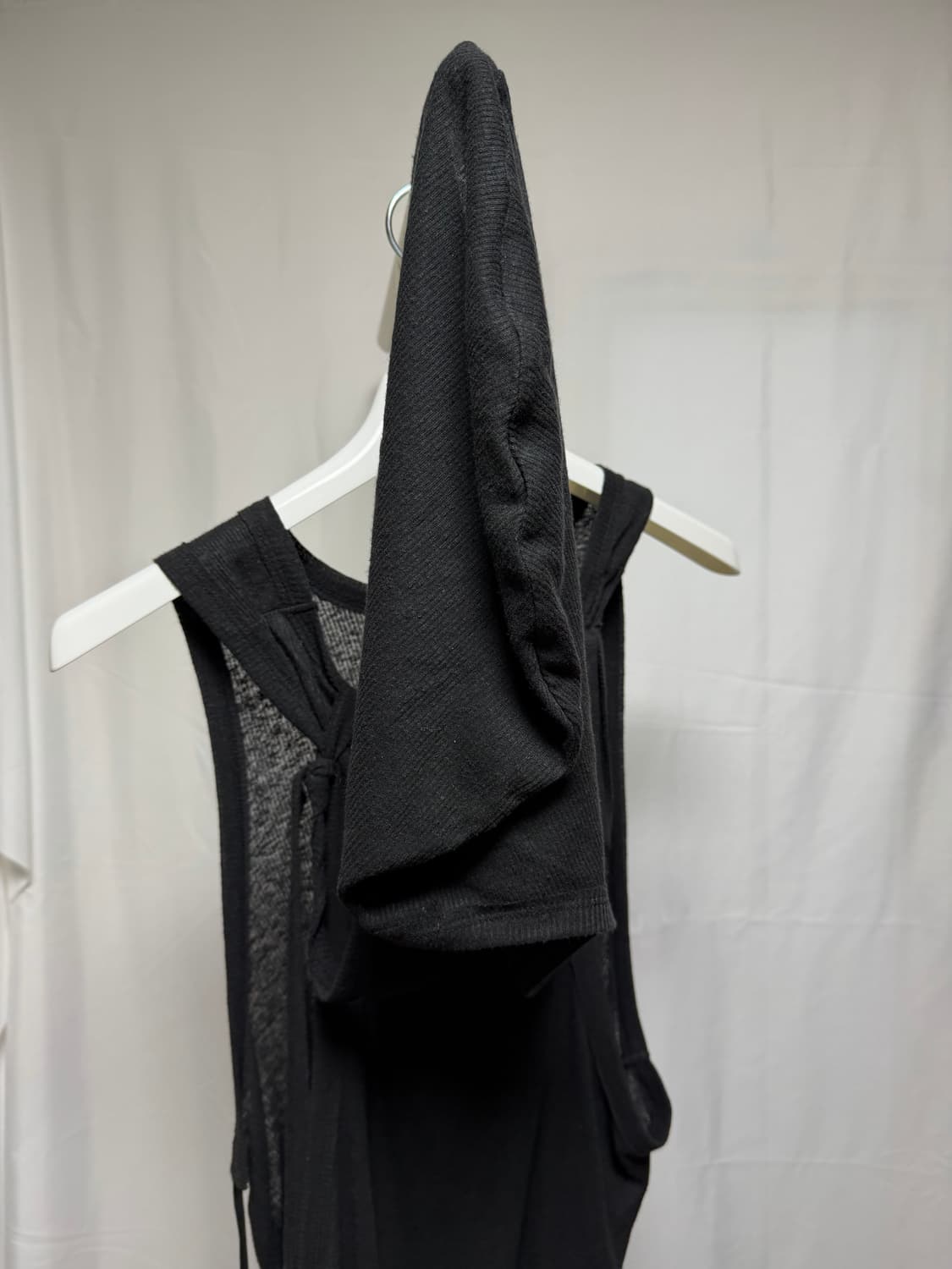 혜인서 후드 슬리브리스 / 검정색 상품이미지3