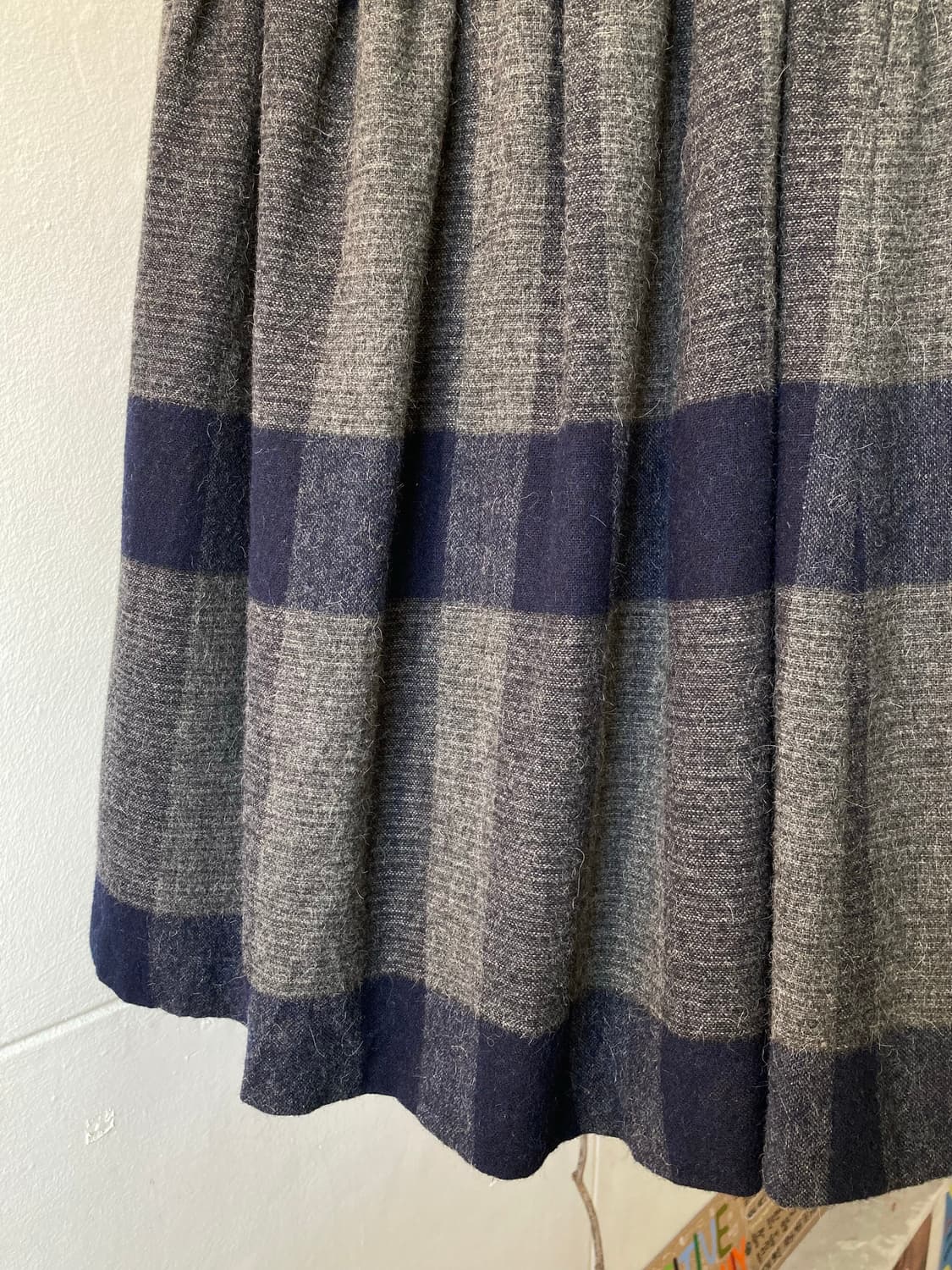 울 100% 플레어 미디 스커트 상품이미지8