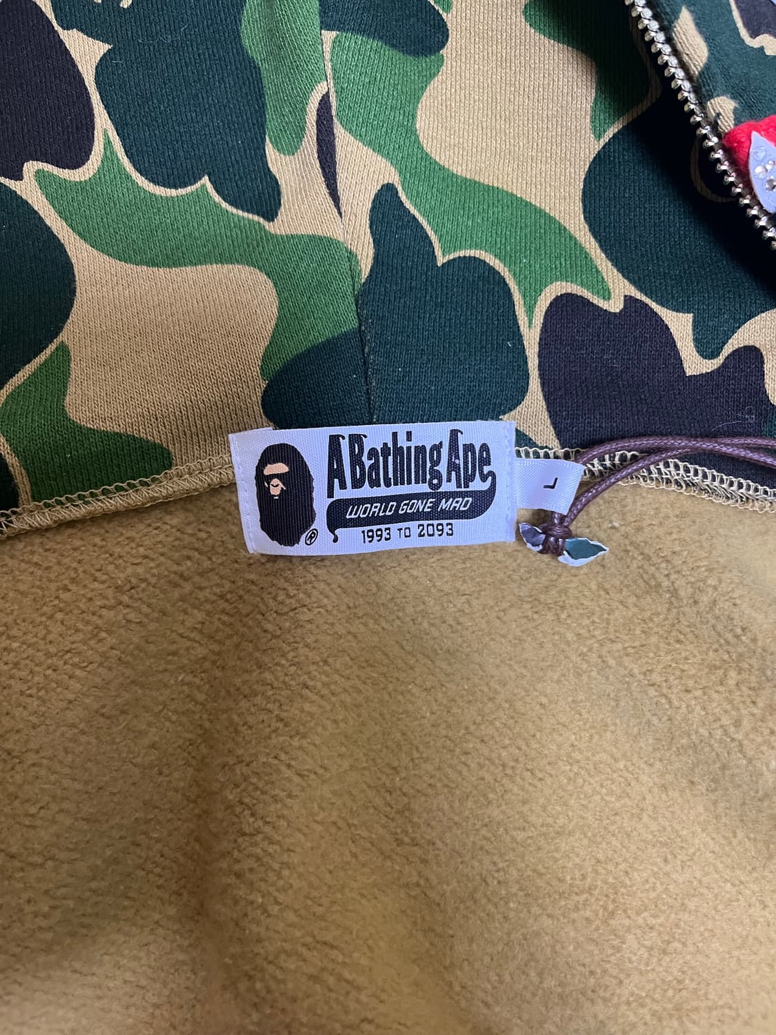 베이프 카모 크리스탈 샤크 후드 상품이미지3