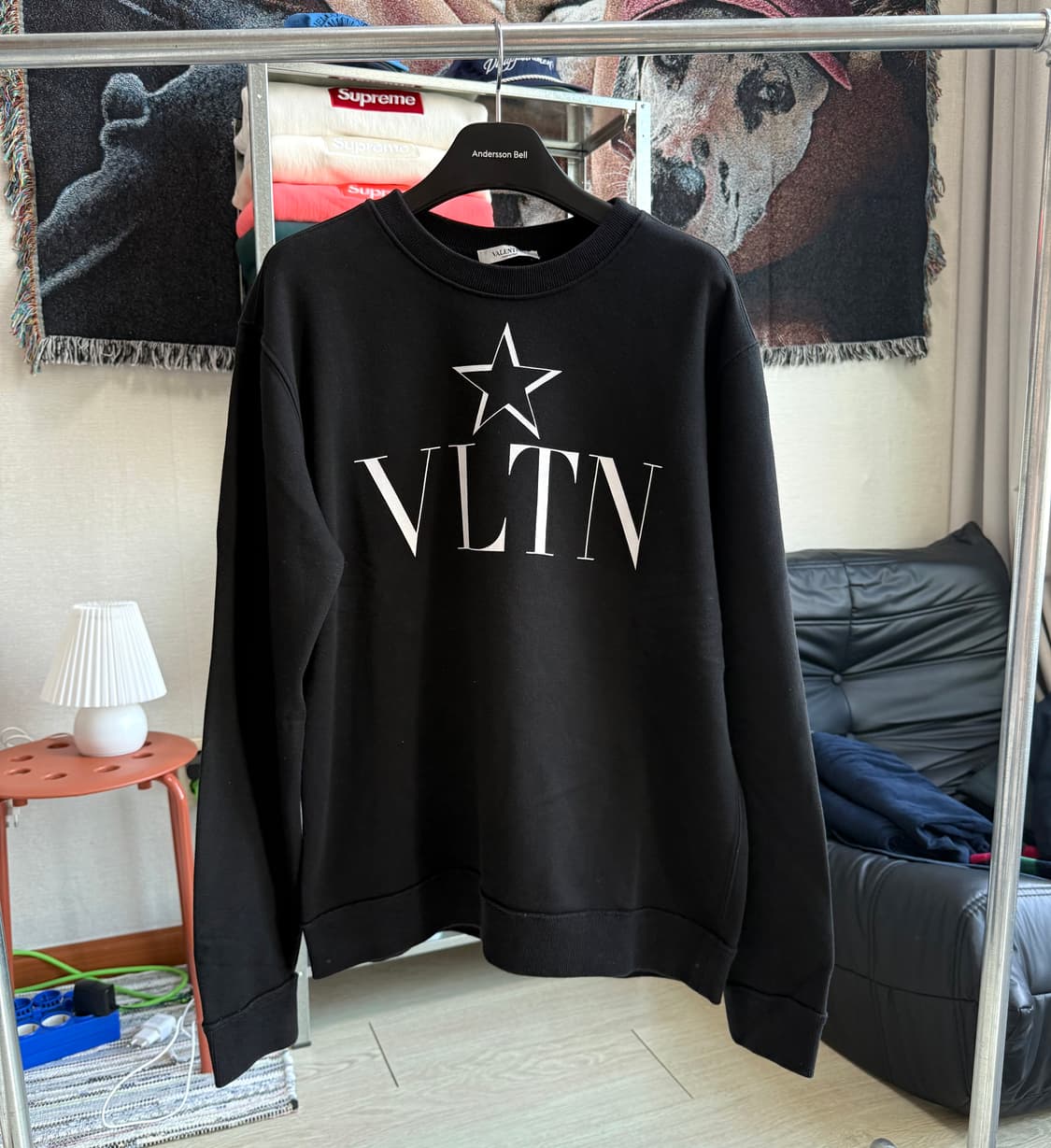 발렌티노 로고 맨투맨 상품이미지1