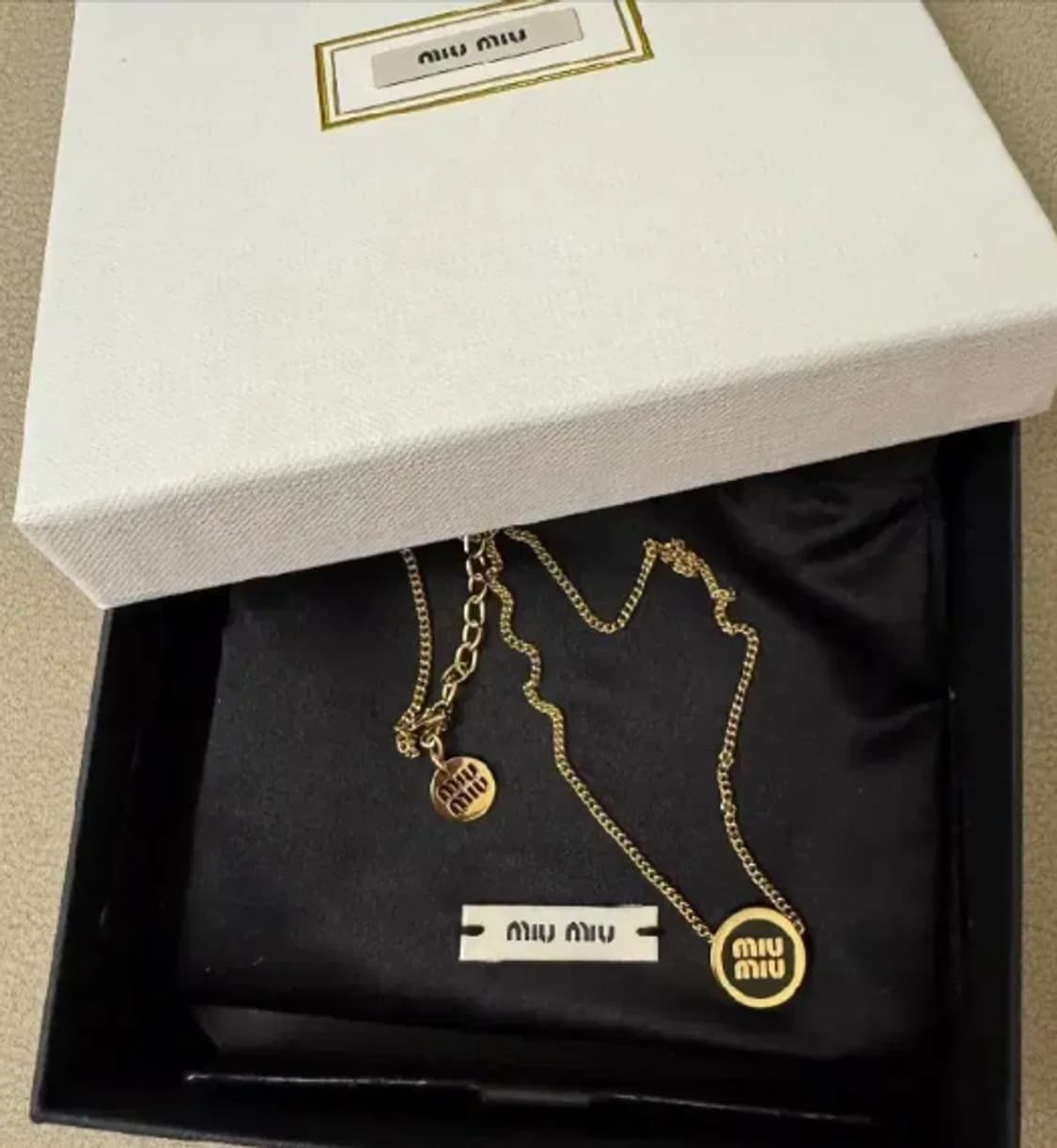 미우미우목걸이 상품이미지1