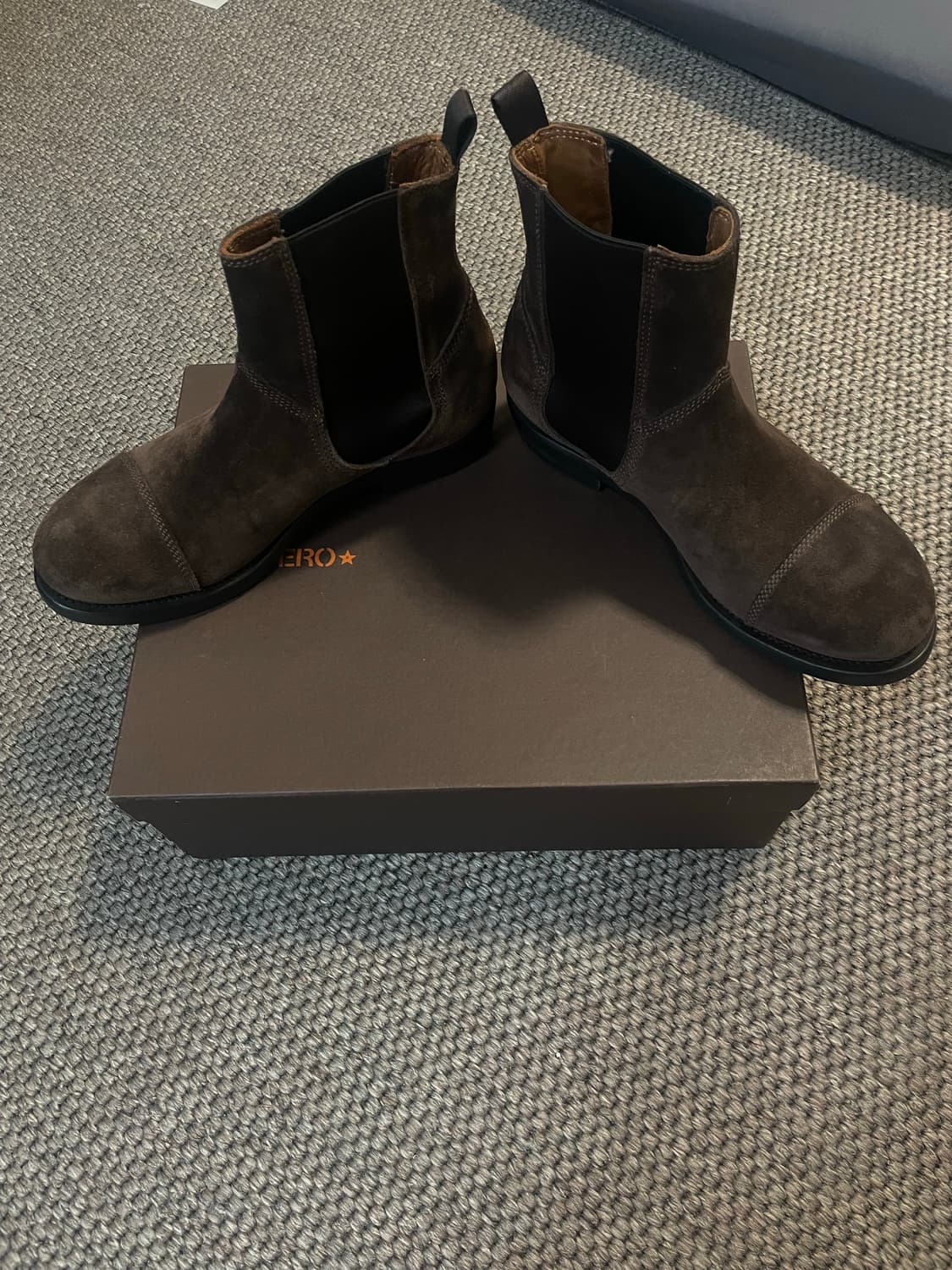 부테로 다크브라운 스웨이드 첼시부츠 40size 상품이미지3