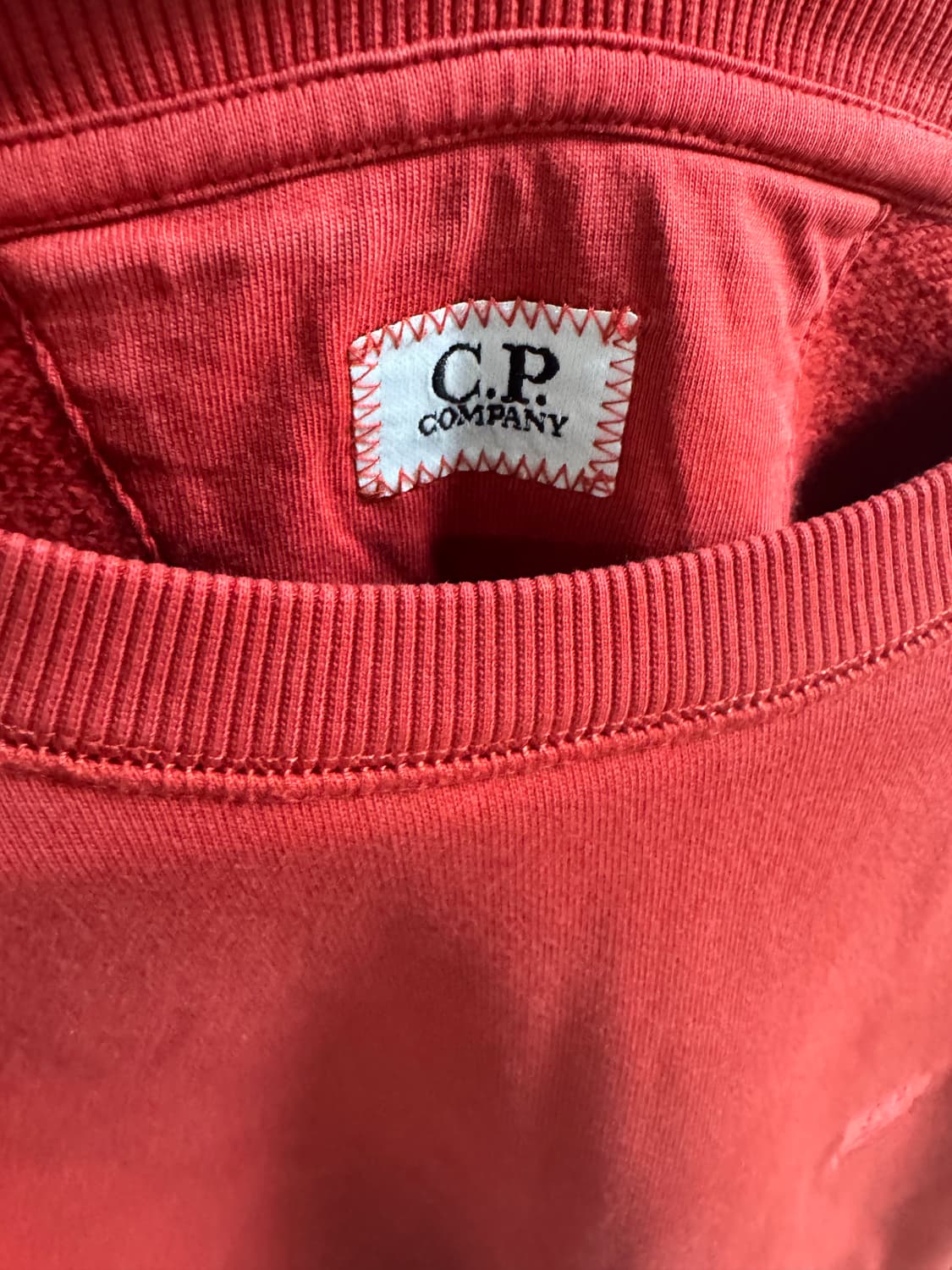 C.P. Company 렌즈 맨투맨 레드 상품이미지4