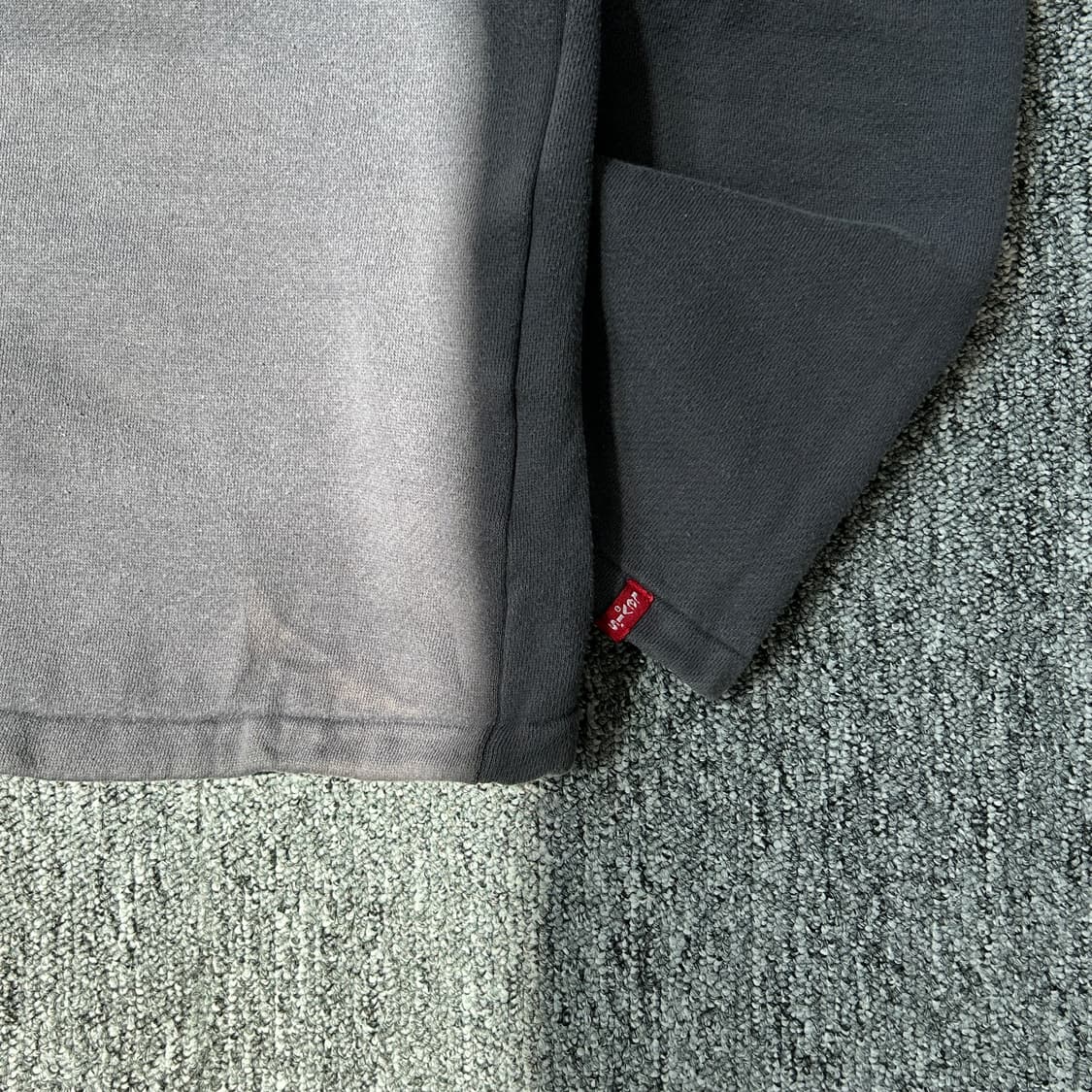 리바이스 빈티지 차콜 기모 긴팔티셔츠 상품이미지4