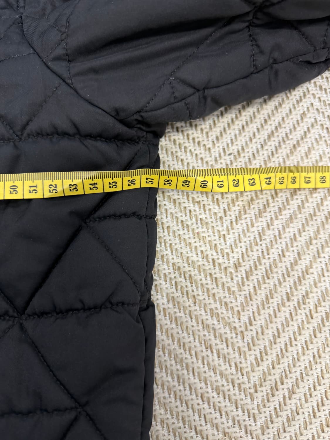 정품) 디스커버리 남성 퀼팅 봄버 블랙 패딩 105 상품이미지8