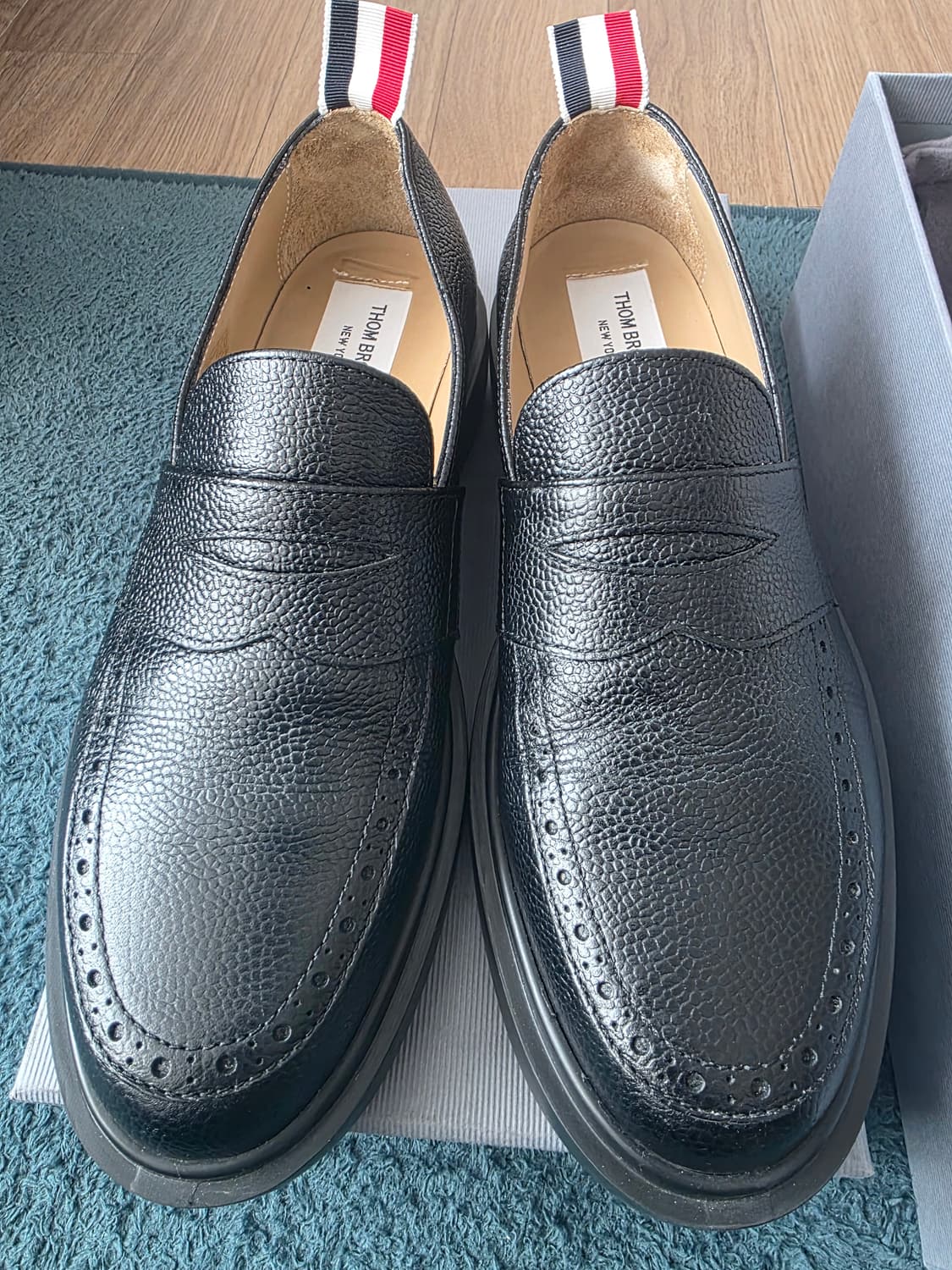 톰브라운 페블그레인 페니로퍼 여성 37.5 상품이미지3