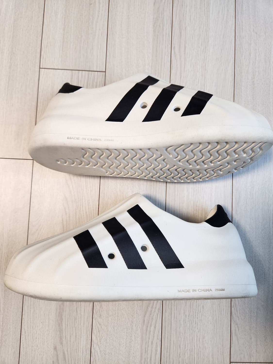 아디다스 아디폼 슈퍼스타 코어 화이트 사이즈250 상품이미지6