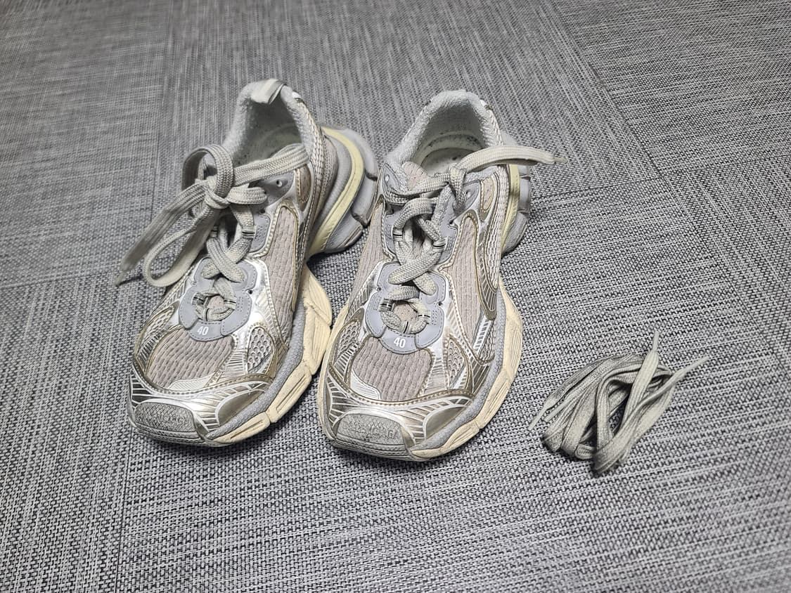 발렌시아가 3xl 에그쉘 스니커즈 40 상품이미지1