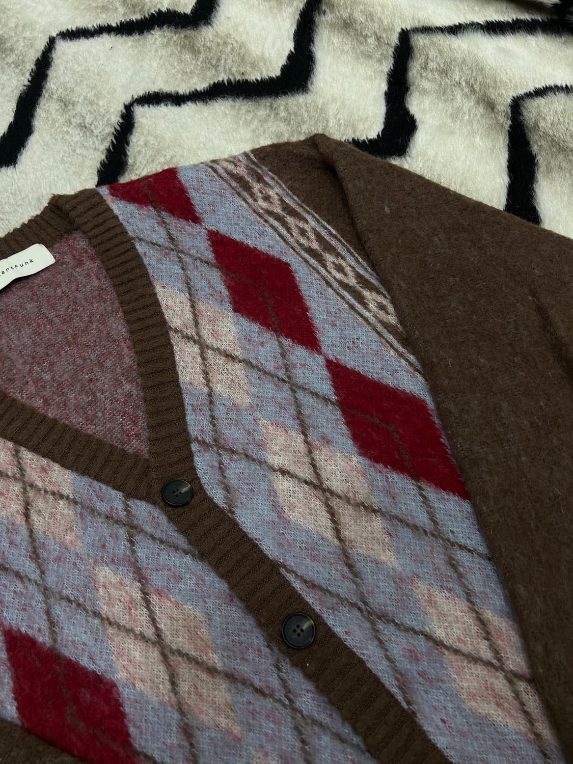 [1]인스턴트펑크 오버핏 모헤어 아가일 니트 가디건/브라운 상품이미지1