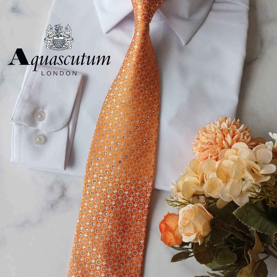 아쿠아스큐텀 오렌지 도트 패턴 넥타이 9.2cm A+등급 A19725
 상품이미지2