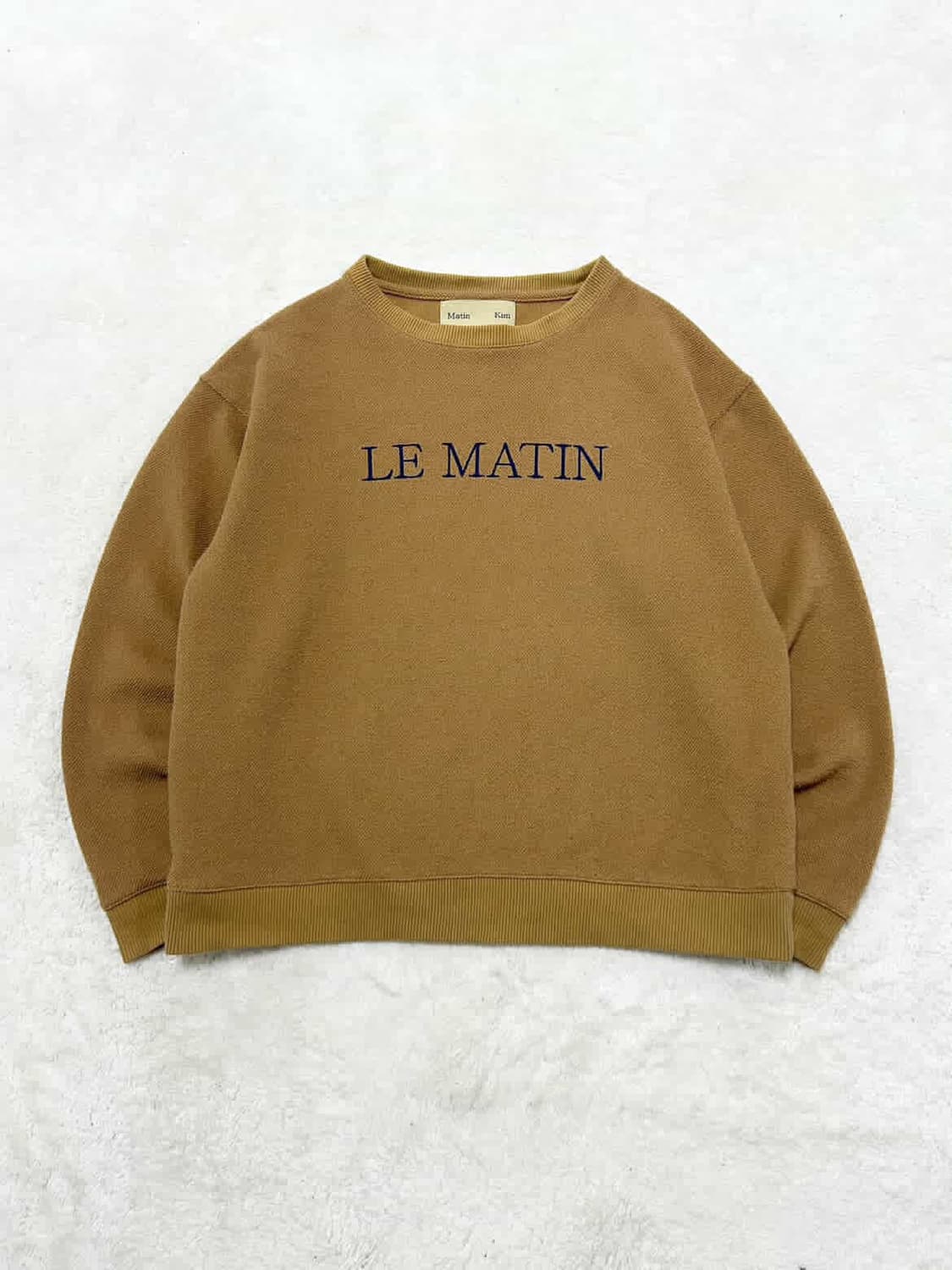 마뗑킴 자수로고 베이지 니트 맨투맨 상품이미지5