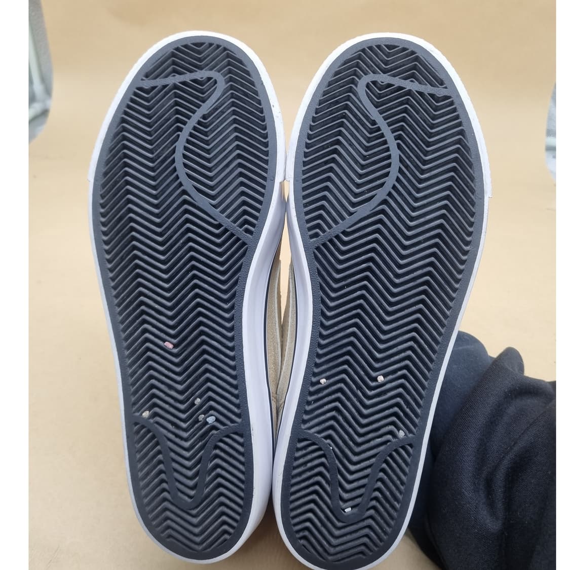 나이키 토키 로우 남성스니커즈255 상품이미지3