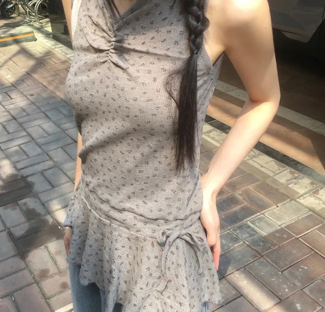 플라워 패턴 셔링 레이어드 나시 상품이미지1