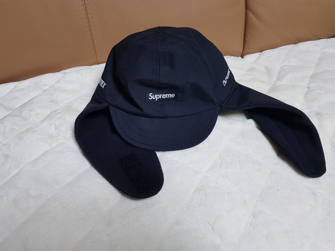 슈프림 고어텍스 이어플랩 캡 모자 블랙 23FW 상품이미지1