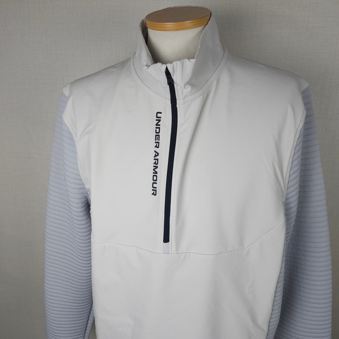 언더아머 반집업 맨투맨 남자105사이즈  상품이미지2