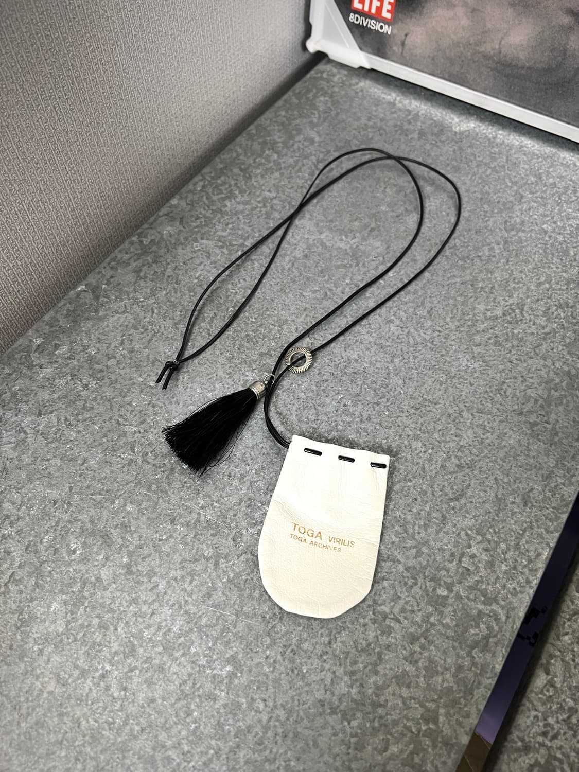 TOGA VIRILIS-LEATHER POUCH NECKLACE 상품이미지1