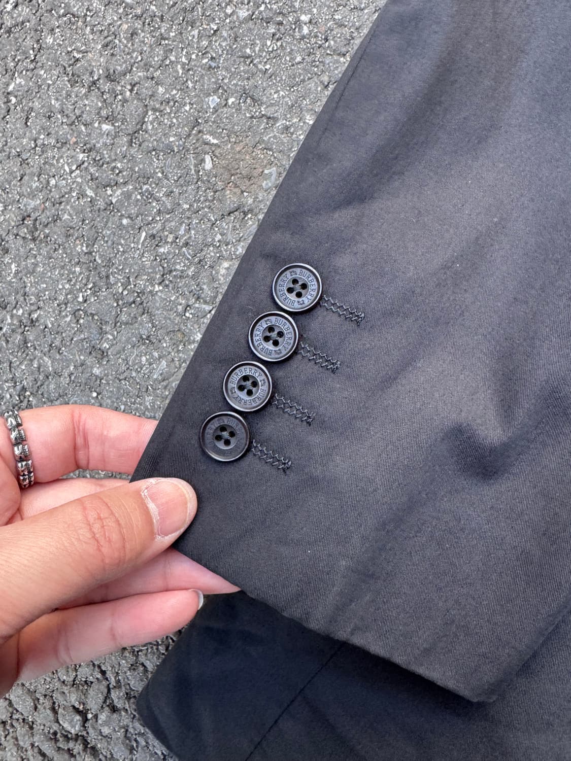 버버리 블랙라벨 3버튼 블랙 자켓 상품이미지9