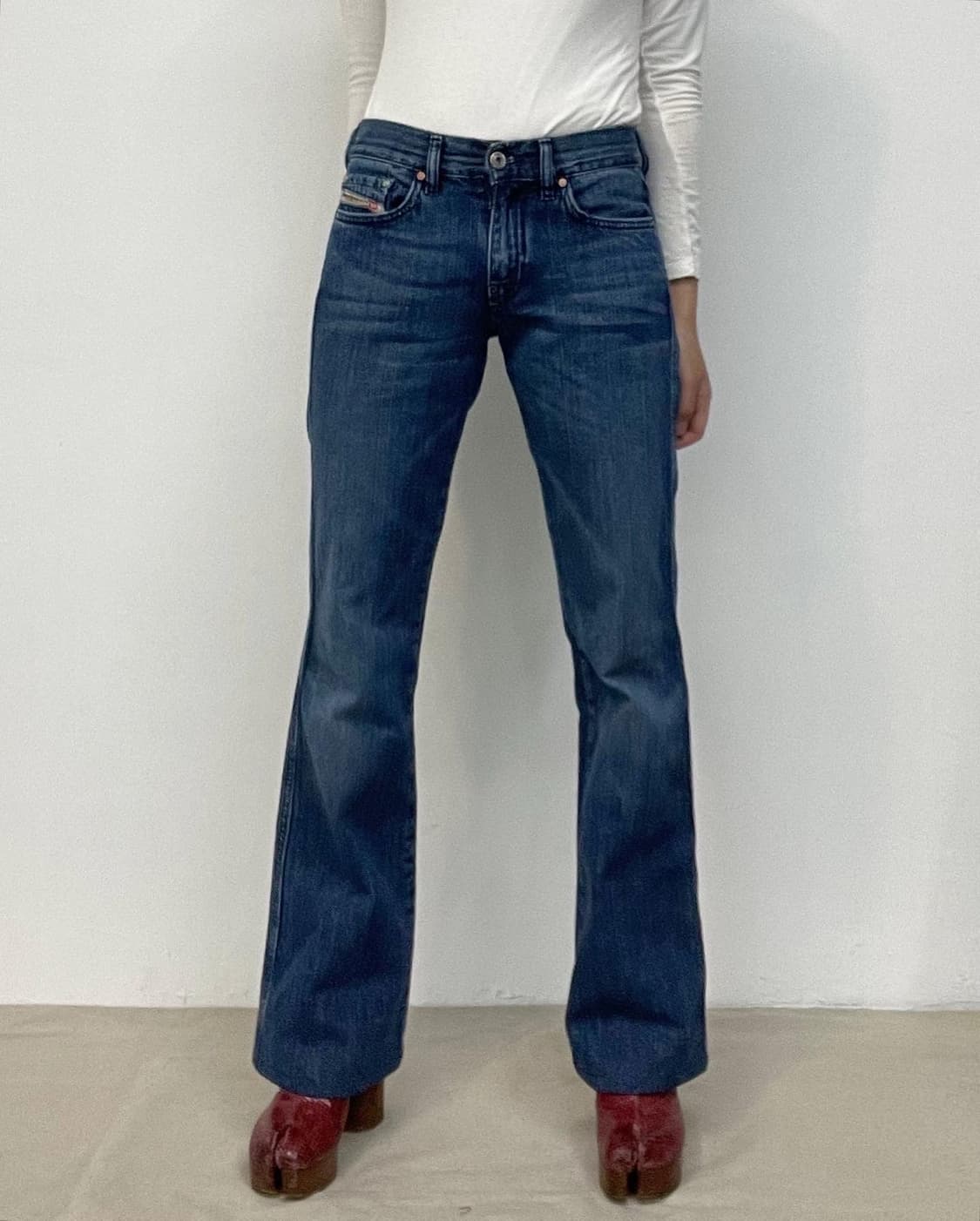 디젤 부츠컷 데님팬츠 상품이미지1