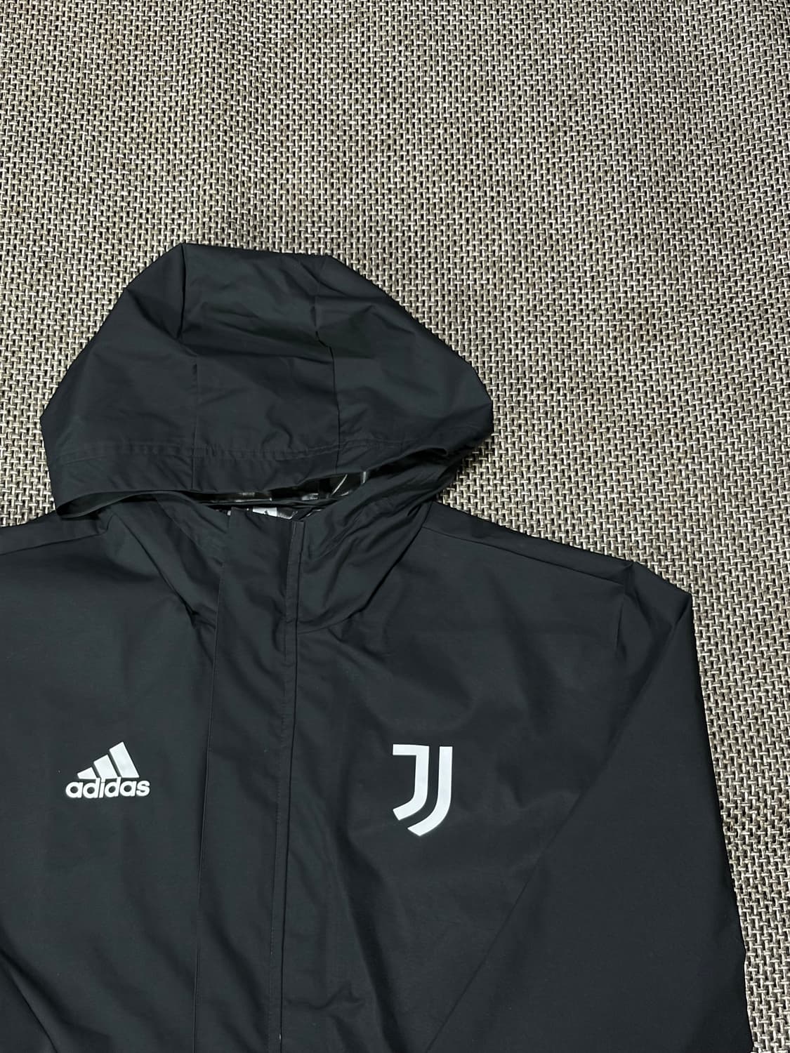 아디다스 유벤투스 바람막이 상품이미지3