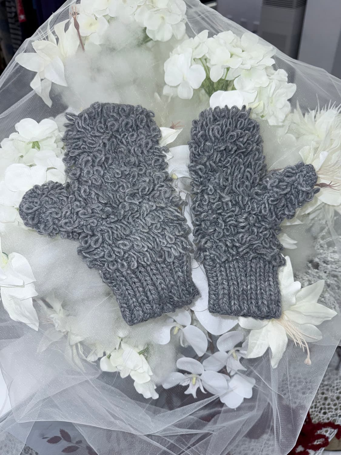 fluffy gloves 상품이미지1