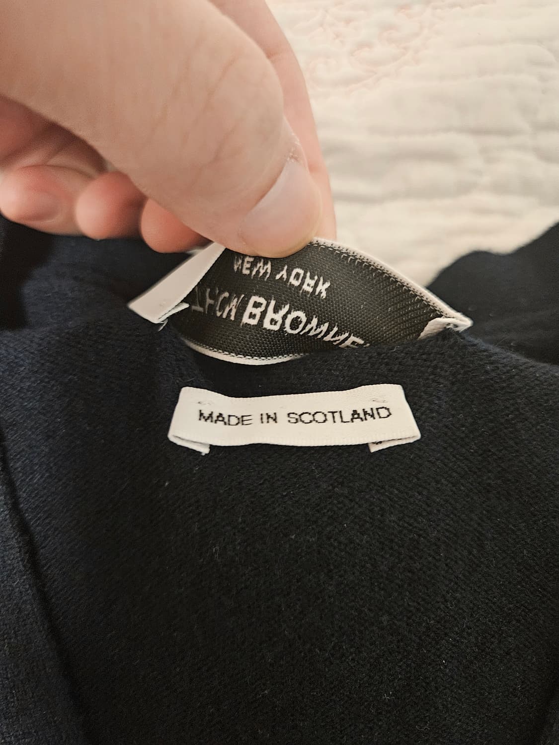 톰브라운 4선 캐시미어 가디건 네이비 색상 5 사이즈 판매합니다(최종가) 상품이미지3