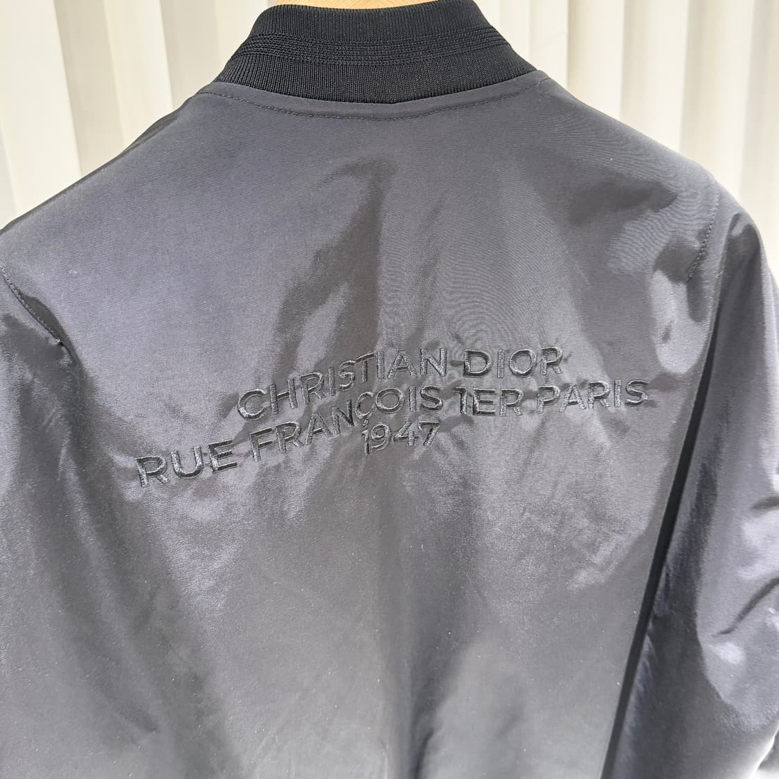 (S+/50) / 디올 엠브로이더 로고 블랙 봄버 자켓 상품이미지6