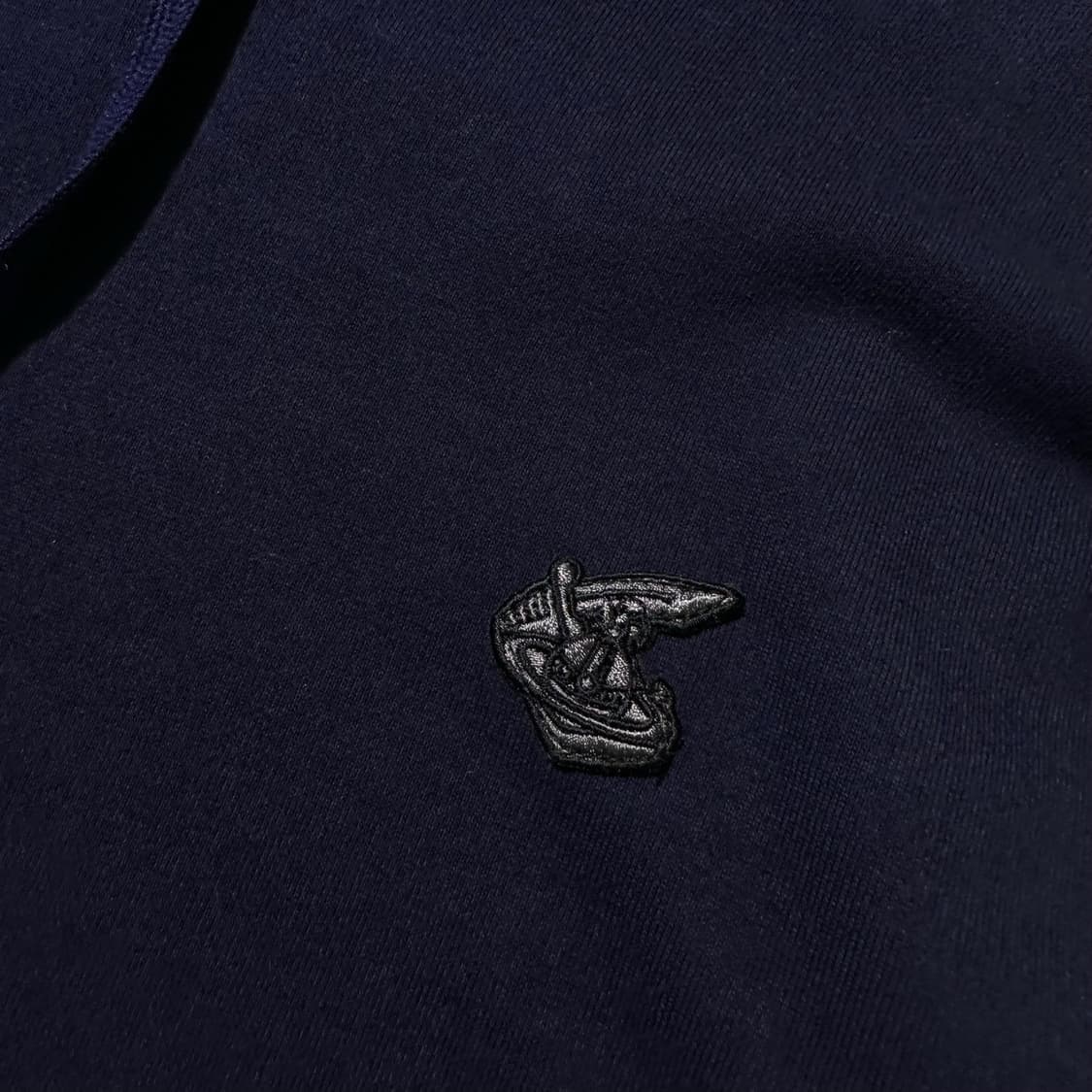 비비안 웨스트우드 카오스 로고 반팔 후드 네이비 상품이미지4