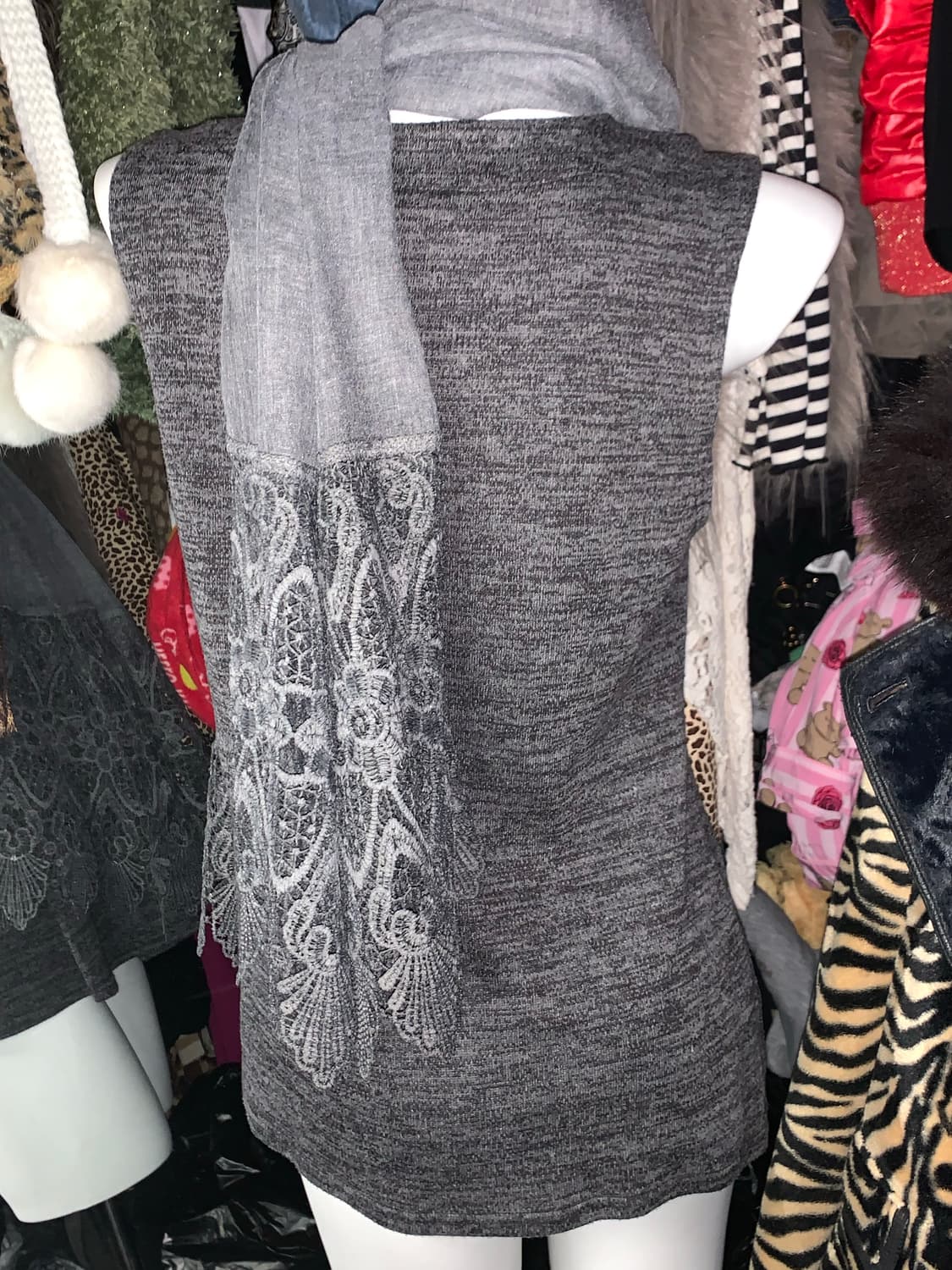 무채색 빈티지 모리 그레이 레이스 머플러 상품이미지2