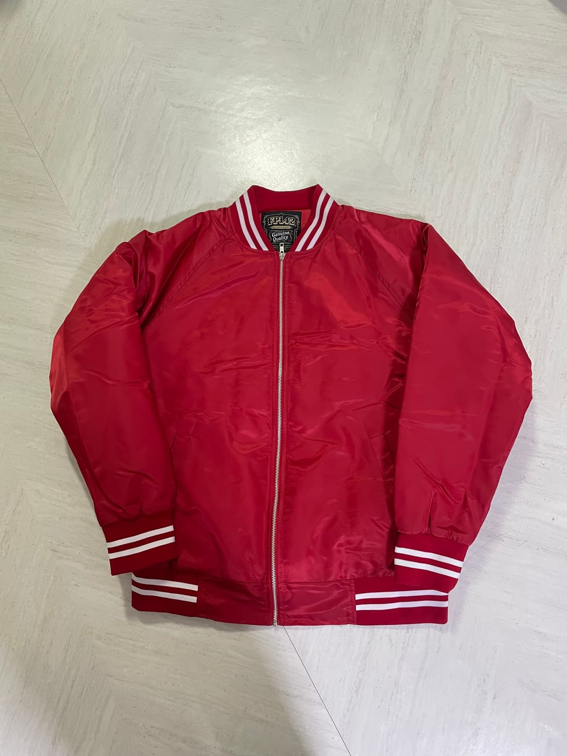 페플 무지 새틴 야구점퍼 상품이미지1