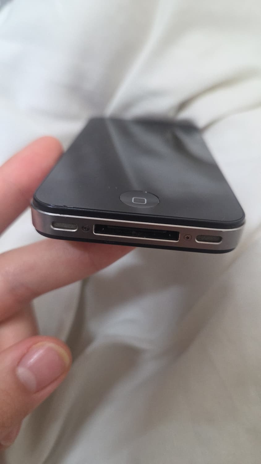 아이폰4 + 충전기 상품이미지6