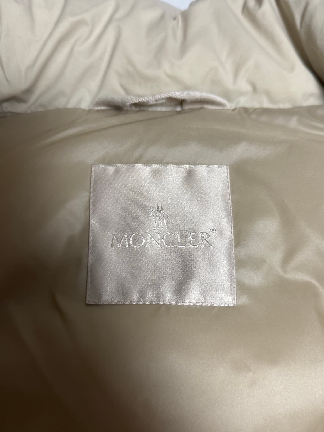 몽클레어 패딩베스트 상품이미지3