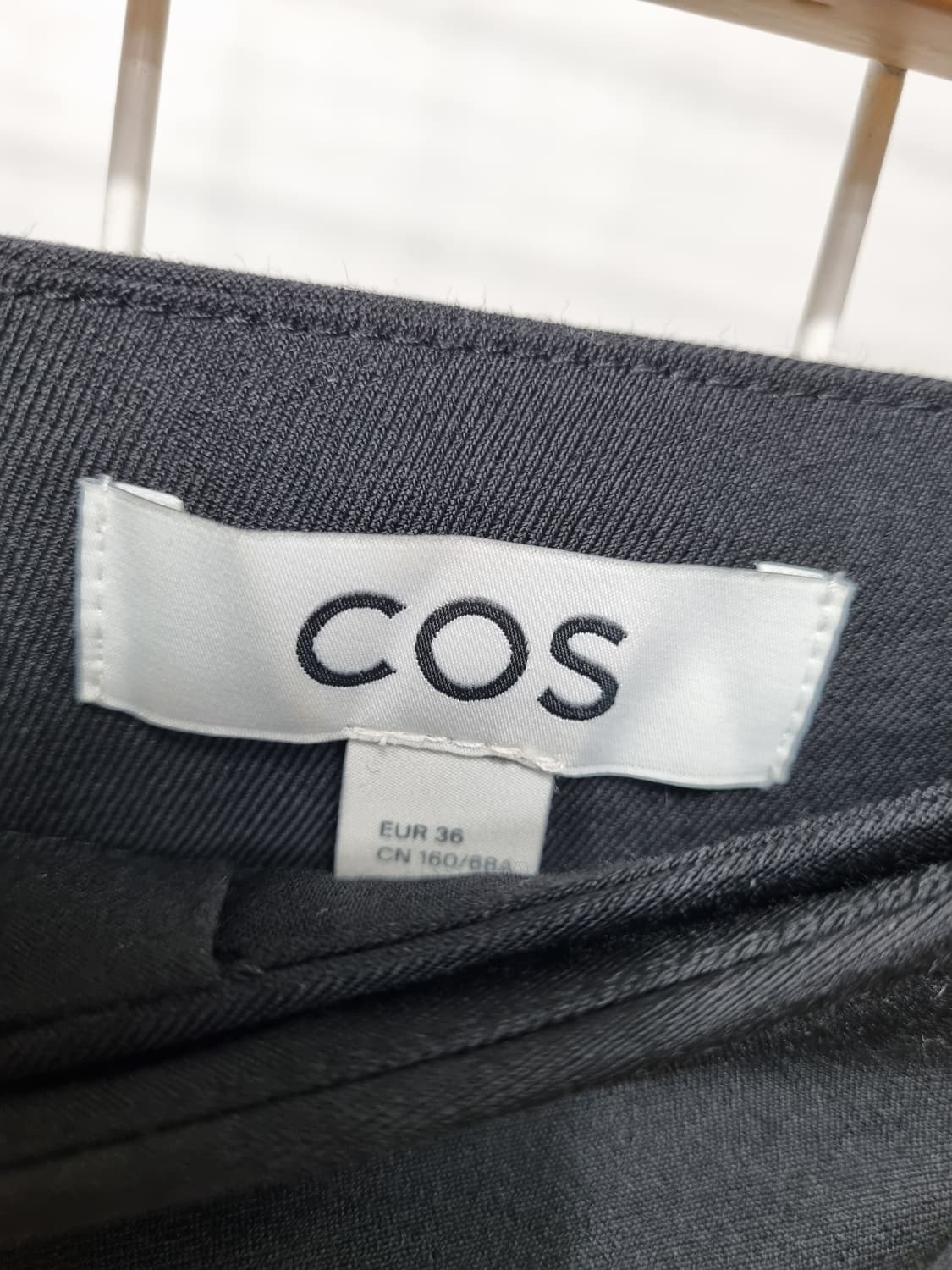 COS 코스 블랙 랩 와이드 바지 (봄.가을) 상품이미지6