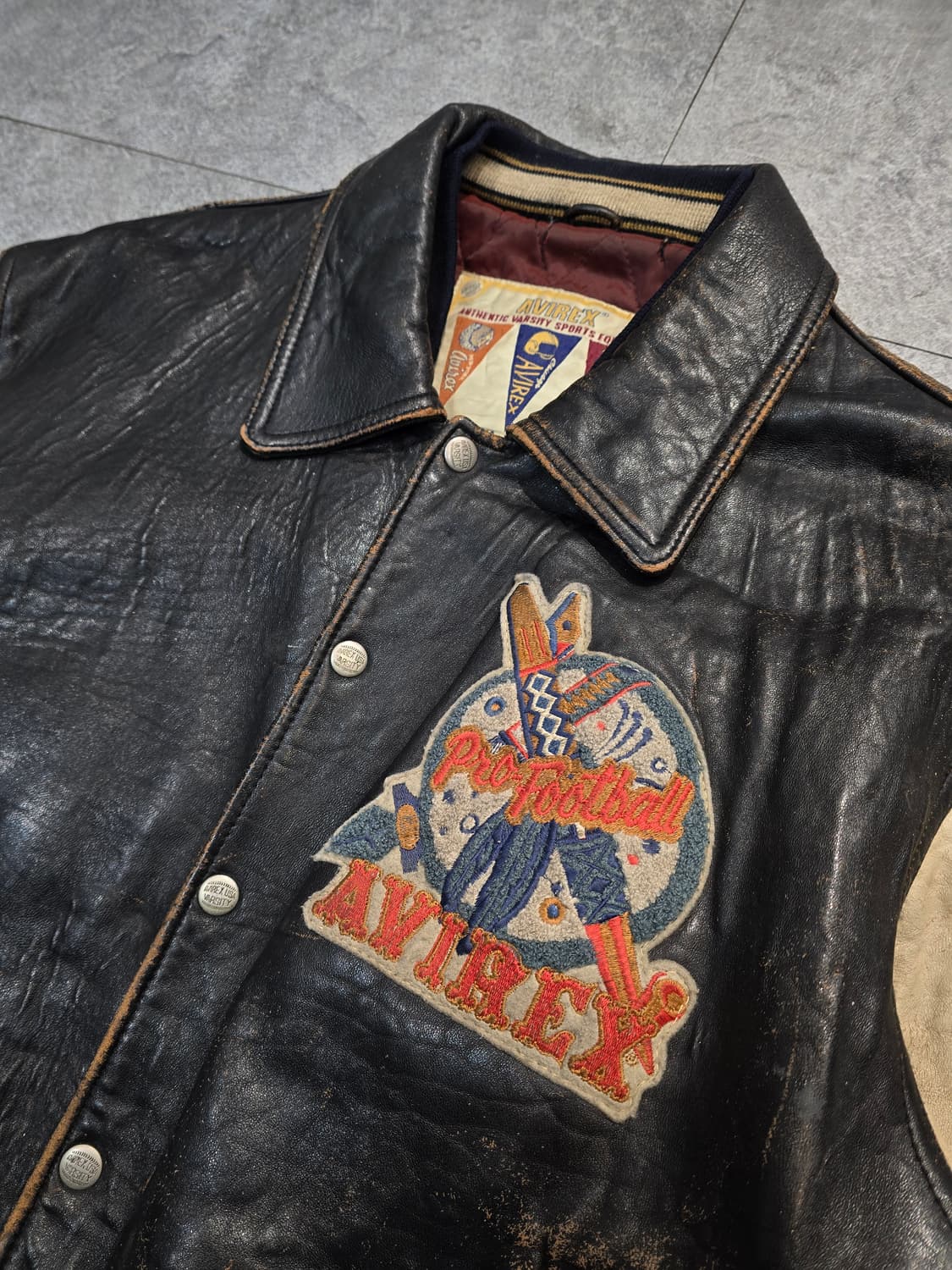 90's KR AVIREX 오랑 인디언즈 레더 바시티자켓 상품이미지7