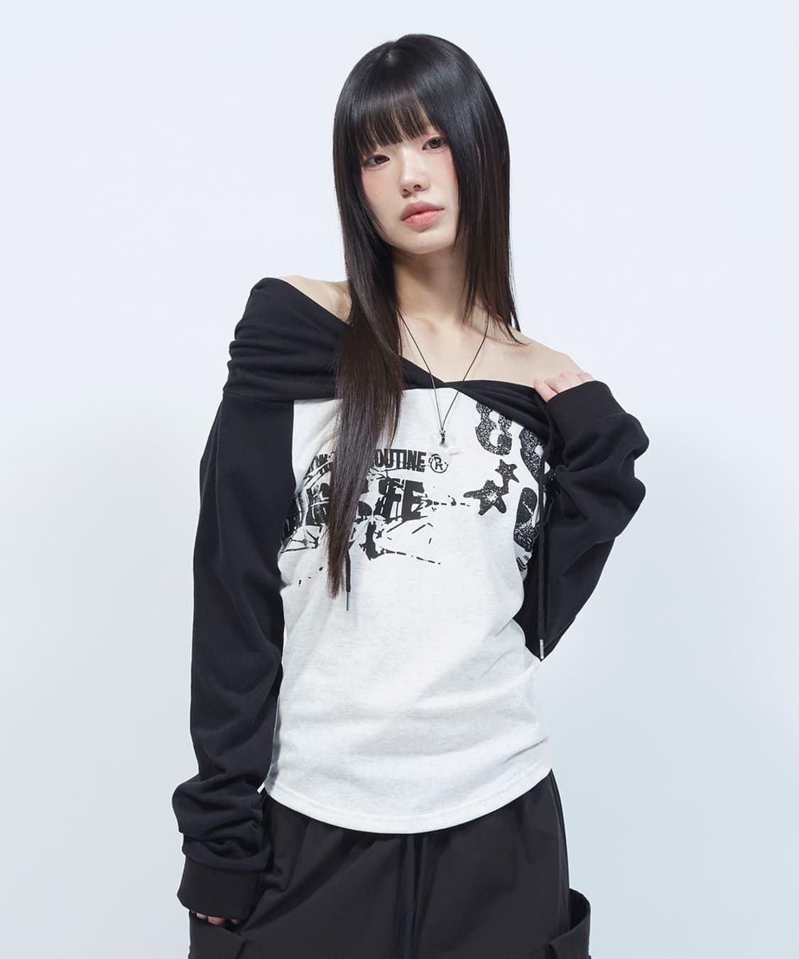 엘엠알 오프숄더 레터링 그래픽 후드 긴팔 티셔츠 OATMEAL 상품이미지1