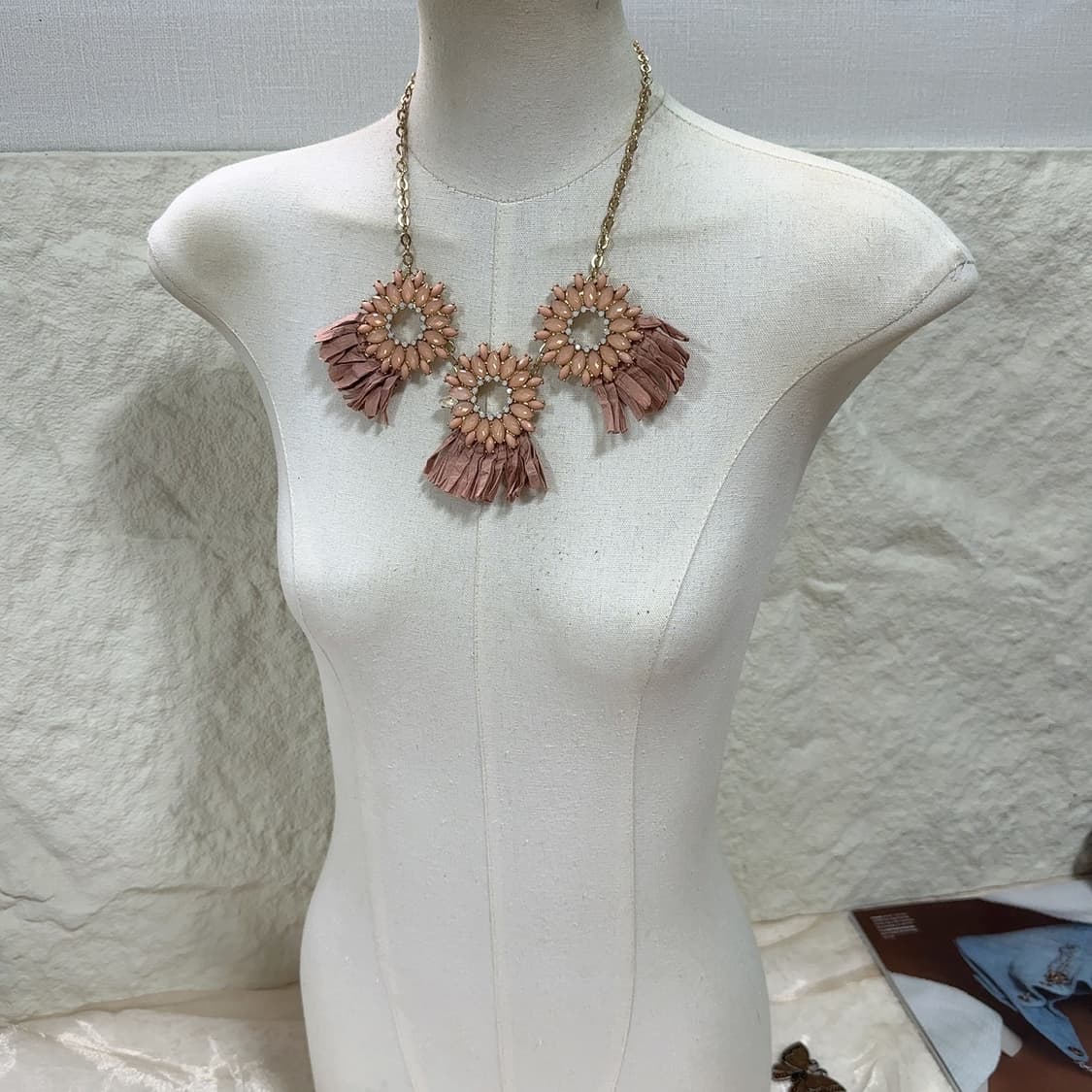 빈티지 오리엔탈 라피아 태슬 체인 목걸이 상품이미지1