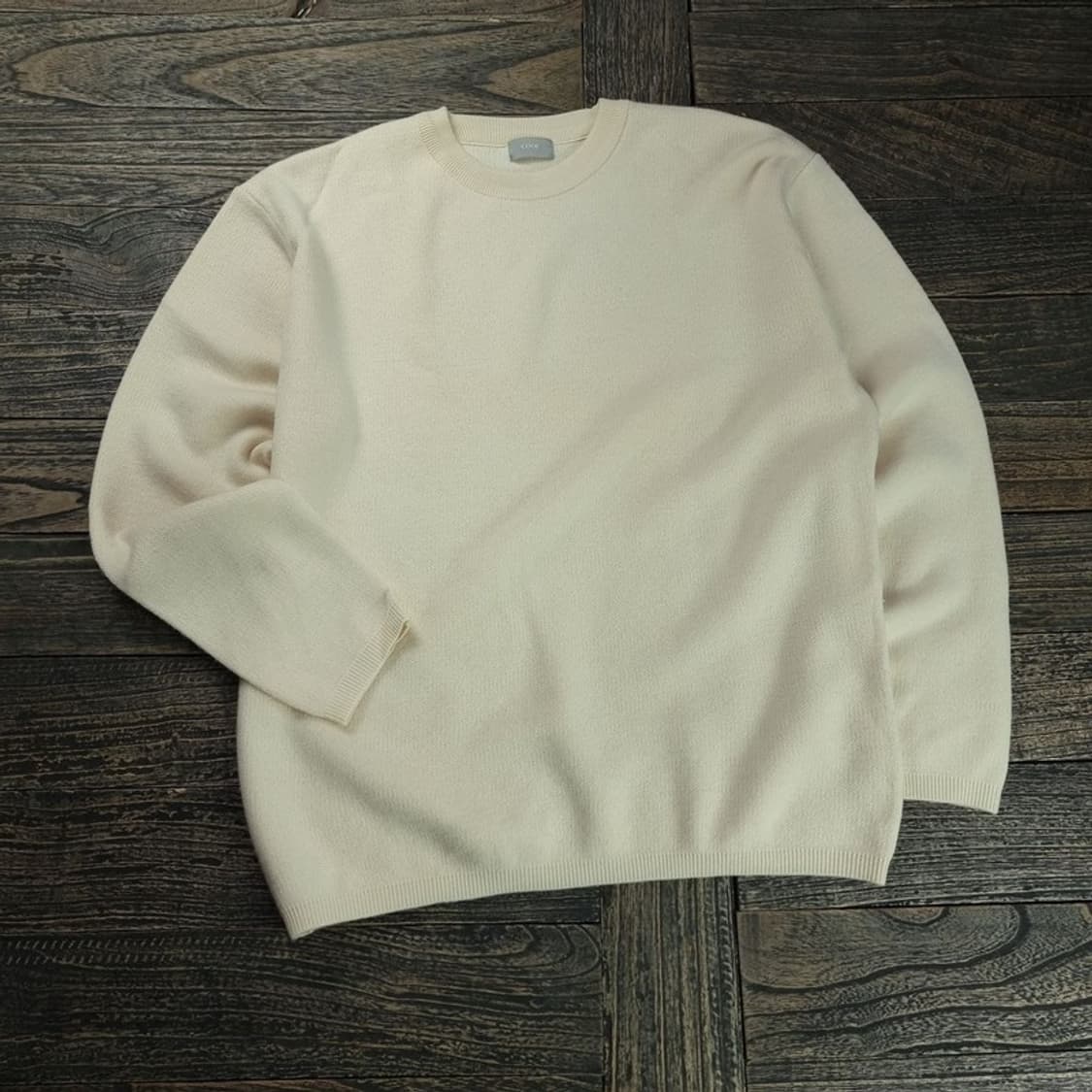 [쿠어] 캐시미어 블랜디드 미니멀 크루넥 니트 크림 M18887 상품이미지1