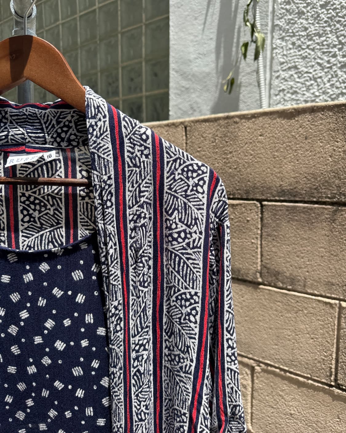 VINTAGE NAVY BOTANICAL PRINT BLOUSE 상품이미지2