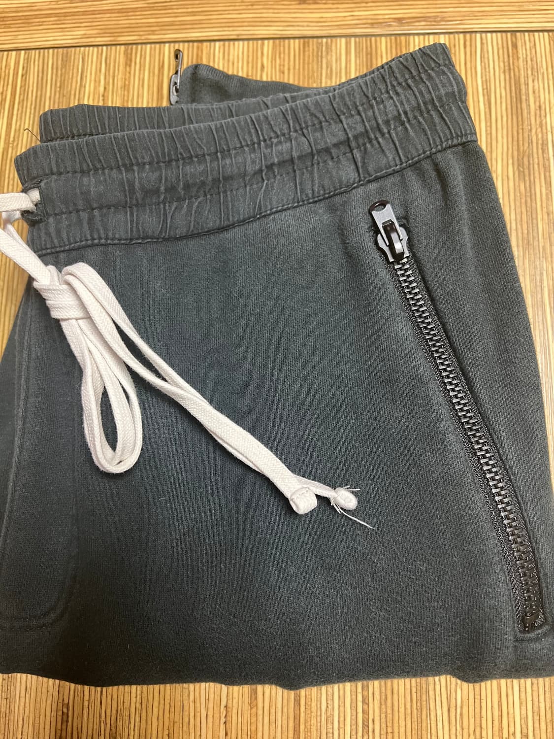 피어오브갓 에센셜 초판 스웨트팬츠 사이드지퍼 그레이 L + 블랙 L 상품이미지7