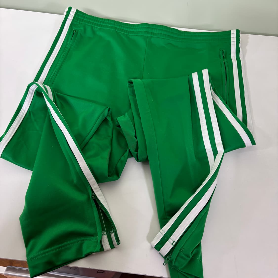 95 아디다스 그린 슬림핏 파이어버드 트랙팬츠 상품이미지3