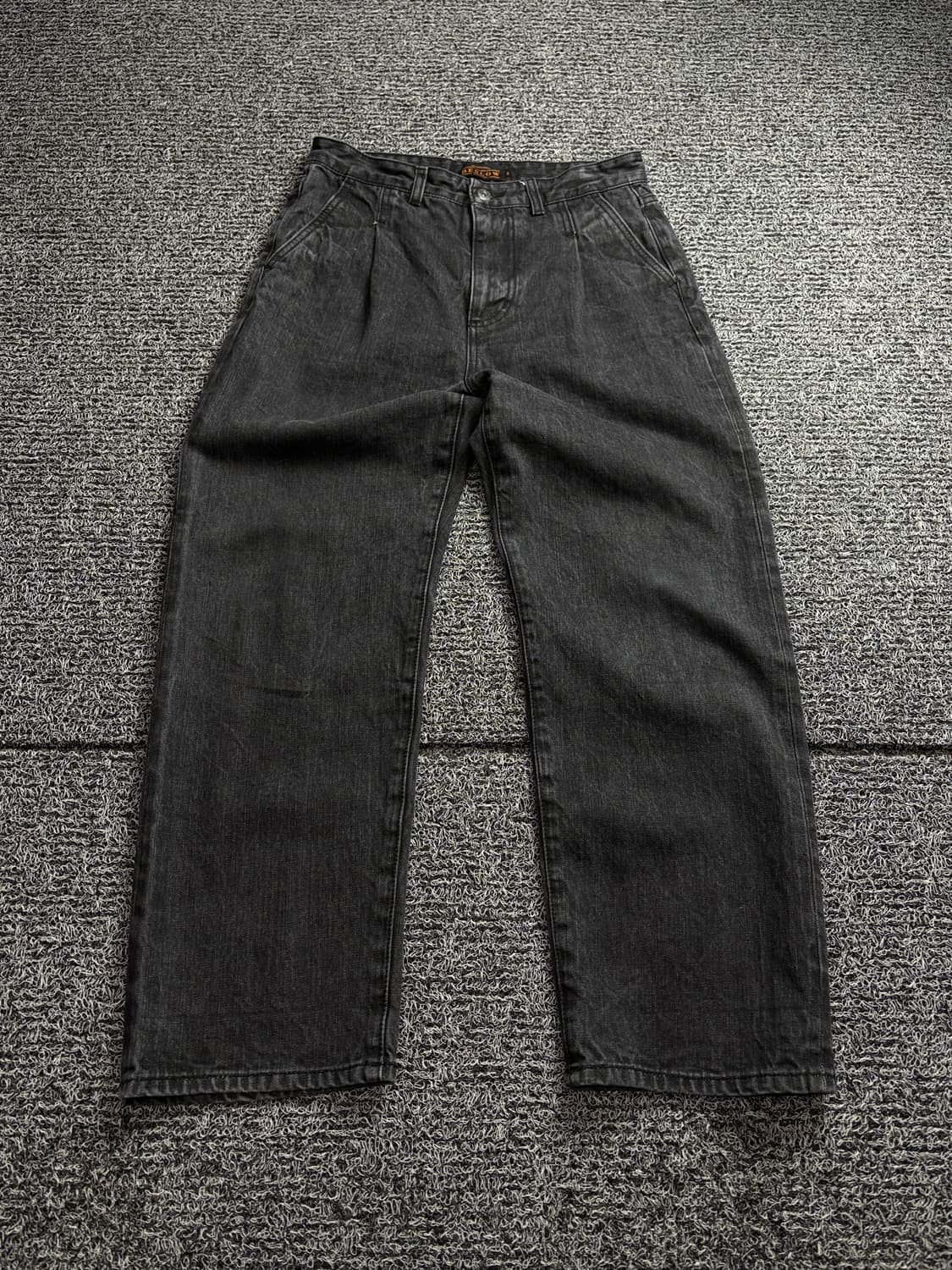 비슬로우 아카이브 투턱 루즈핏 흑청 데님 팬츠 2371 상품이미지2