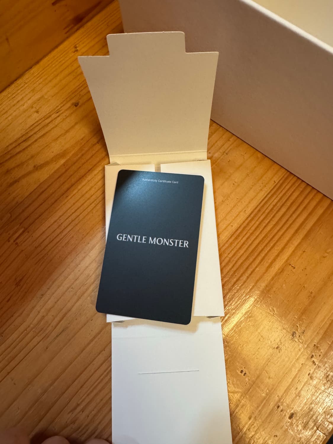 젠틀몬스터 퀸01 상품이미지5